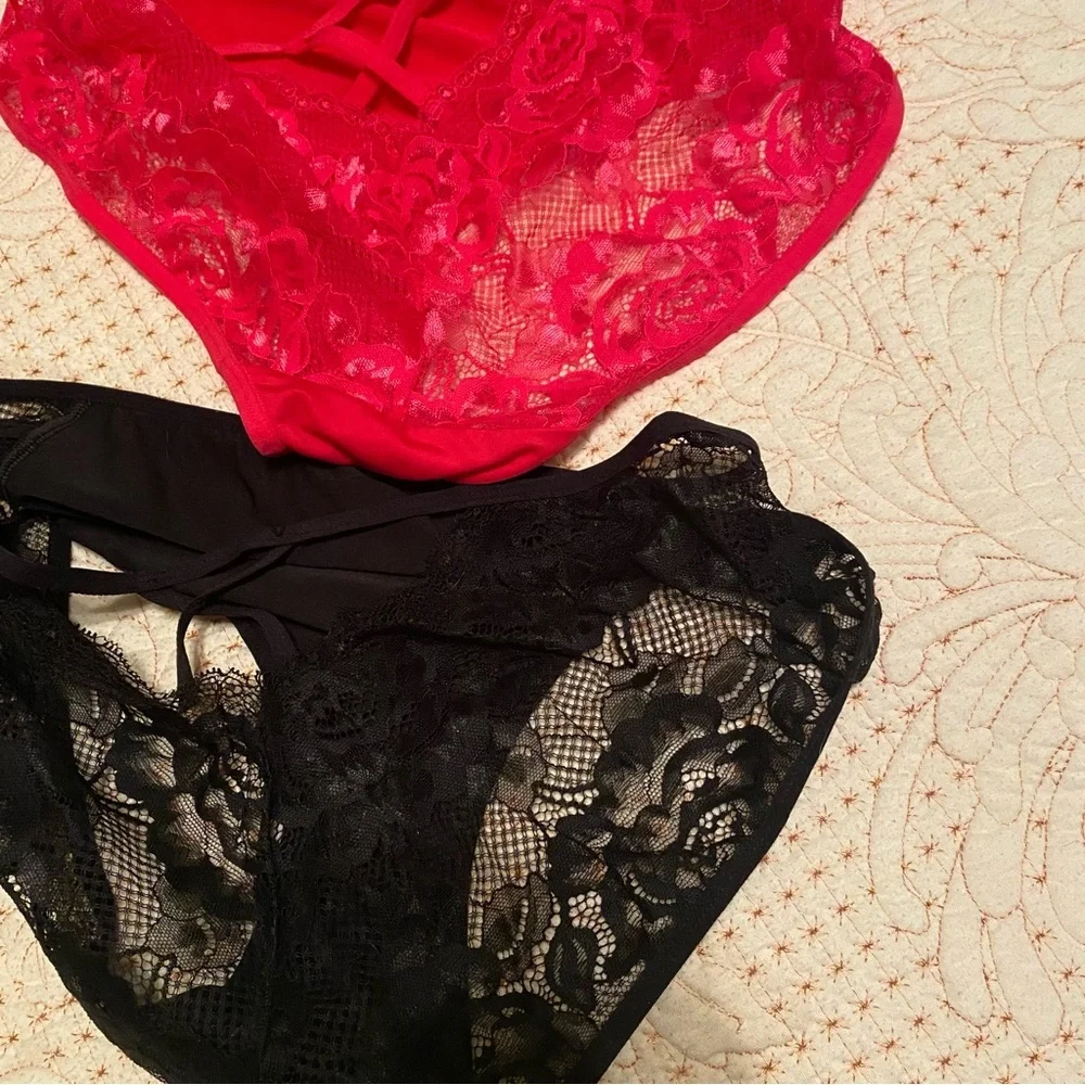 Red and Black Lace Trim Panties Intimates NWOT. Med/Lg